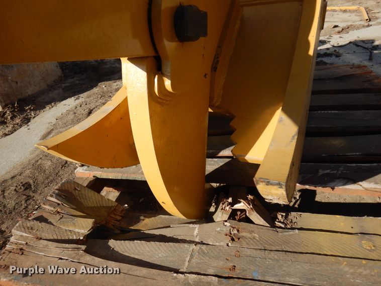 image for item GQ9794 Bodine Multi Shear 200 excavator shear