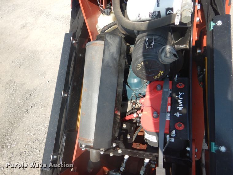 image for item GR9948 2017 Ditch Witch SK800  compact utility loader