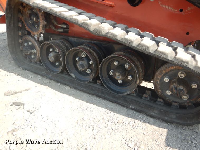 image for item GR9948 2017 Ditch Witch SK800  compact utility loader