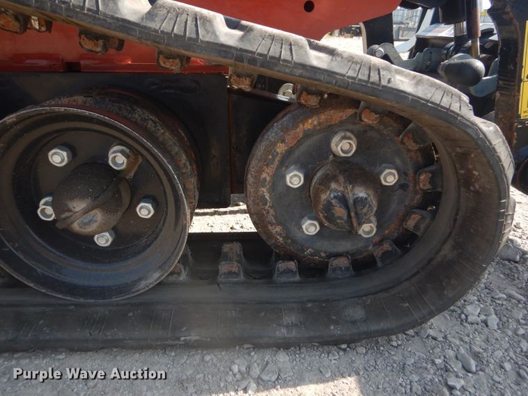 image for item GR9948 2017 Ditch Witch SK800  compact utility loader