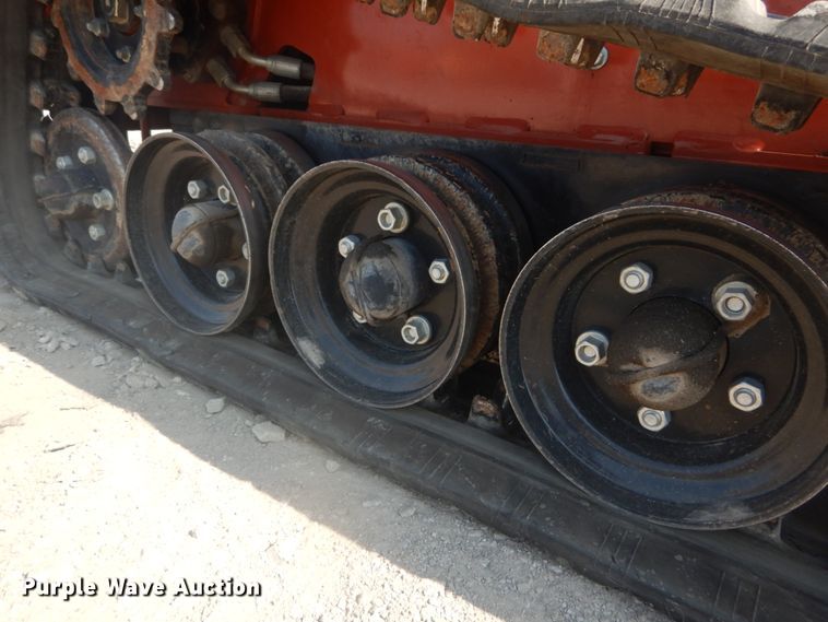 image for item GR9948 2017 Ditch Witch SK800  compact utility loader