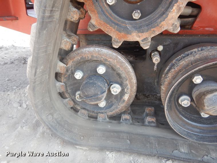 image for item GR9948 2017 Ditch Witch SK800  compact utility loader