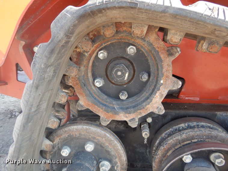 image for item GR9948 2017 Ditch Witch SK800  compact utility loader