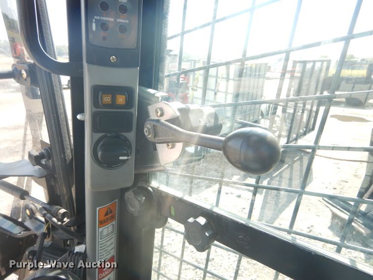 image for item GR9949 2016 Case TR310  tracked skid steer loader