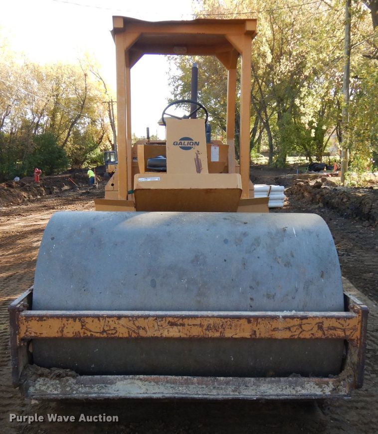 image for item HD9051 Galion  D66A single drum roller