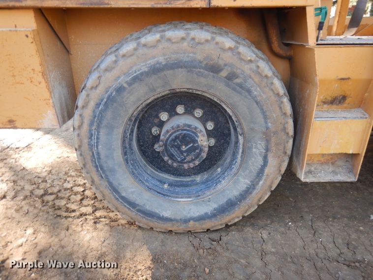 image for item HD9051 Galion  D66A single drum roller