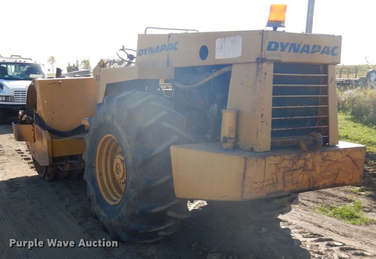 image for item HD9052 Case Dynapac  single drum roller