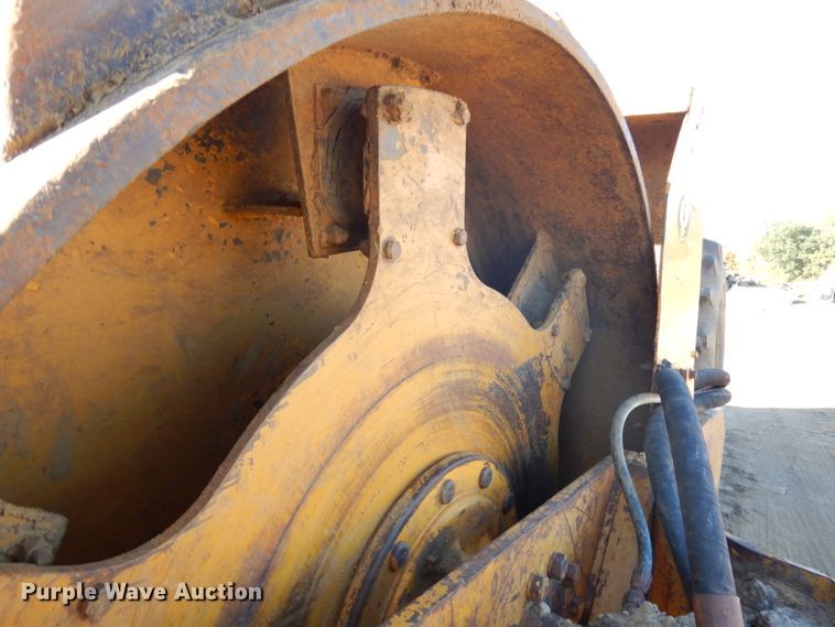 image for item HD9052 Case Dynapac  single drum roller