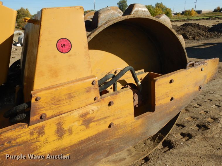 image for item HD9052 Case Dynapac  single drum roller