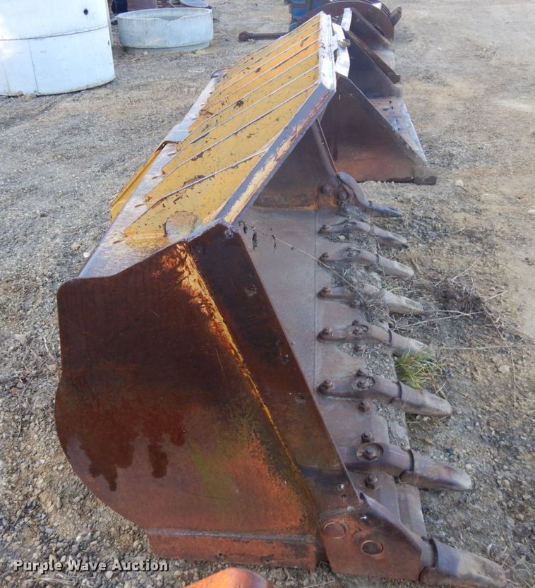 image for item HD9055 97"W loader bucket