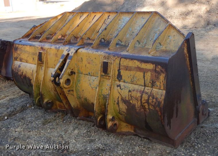 image for item HD9055 97"W loader bucket