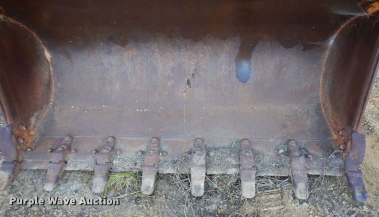 image for item HD9055 97"W loader bucket