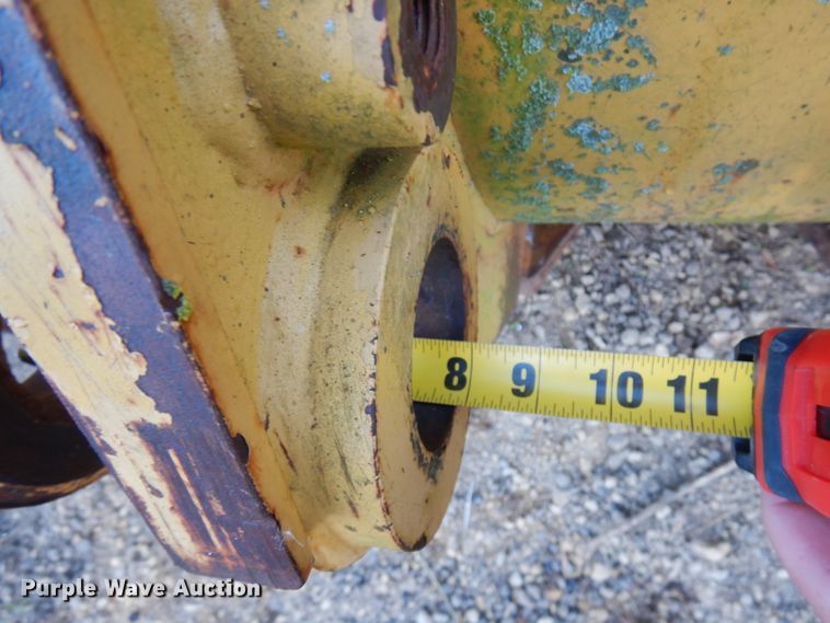 image for item HD9055 97"W loader bucket