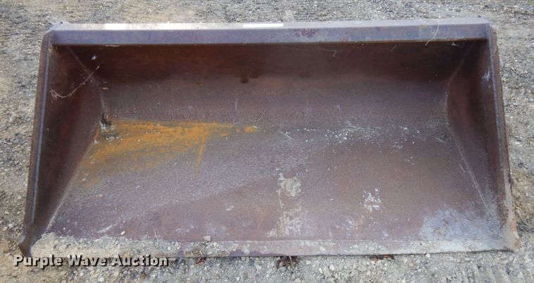 image for item HD9057 66"W bucket