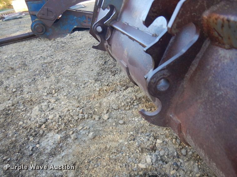 image for item HD9057 66"W bucket