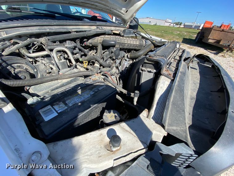 image for item HE9815 2006 Ford F450 Super Duty  bucket truck