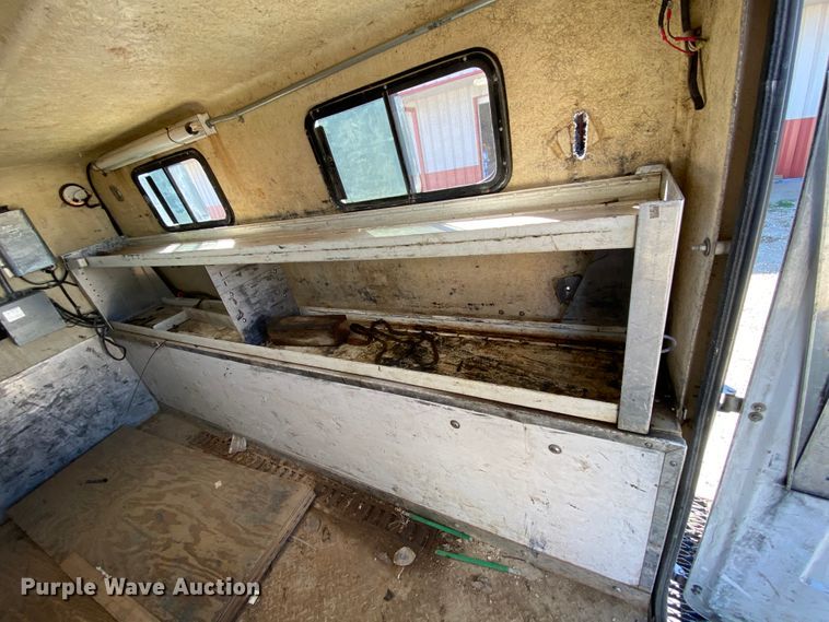 image for item HE9815 2006 Ford F450 Super Duty  bucket truck