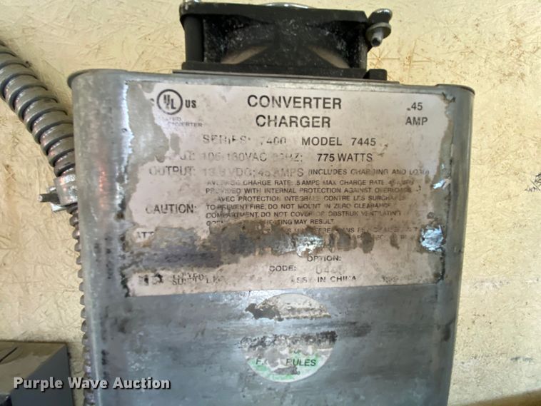 image for item HE9815 2006 Ford F450 Super Duty  bucket truck