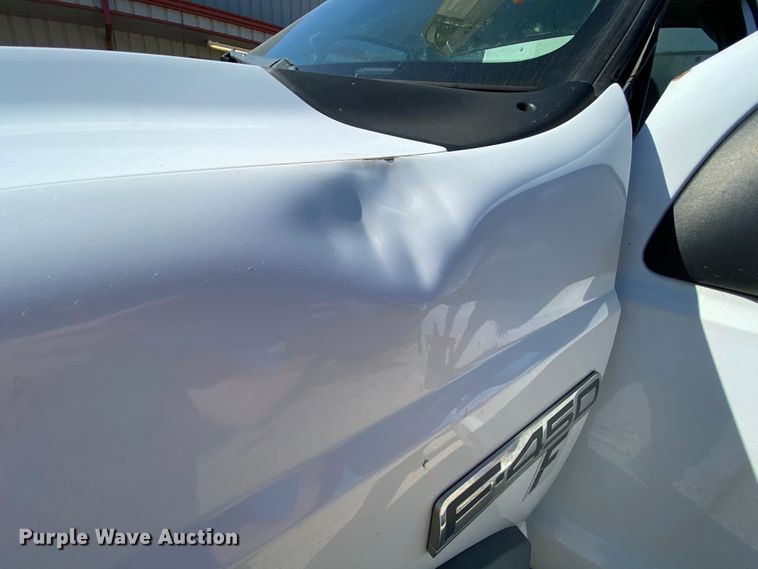 image for item HE9815 2006 Ford F450 Super Duty  bucket truck