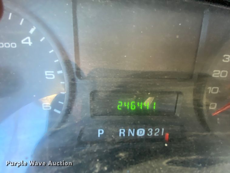 image for item HE9816 2005 Ford F450 Super Duty  bucket truck