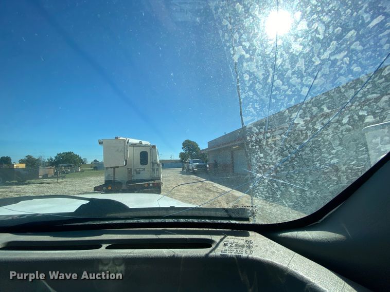 image for item HE9816 2005 Ford F450 Super Duty  bucket truck