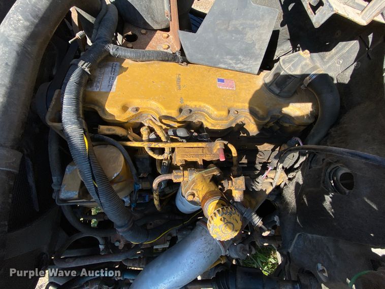 image for item HE9817 1999 GMC C7500  bucket truck