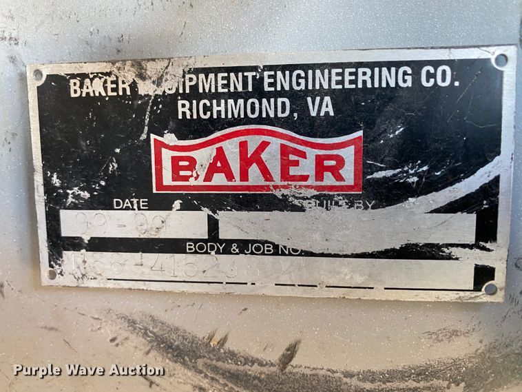 image for item HE9817 1999 GMC C7500  bucket truck