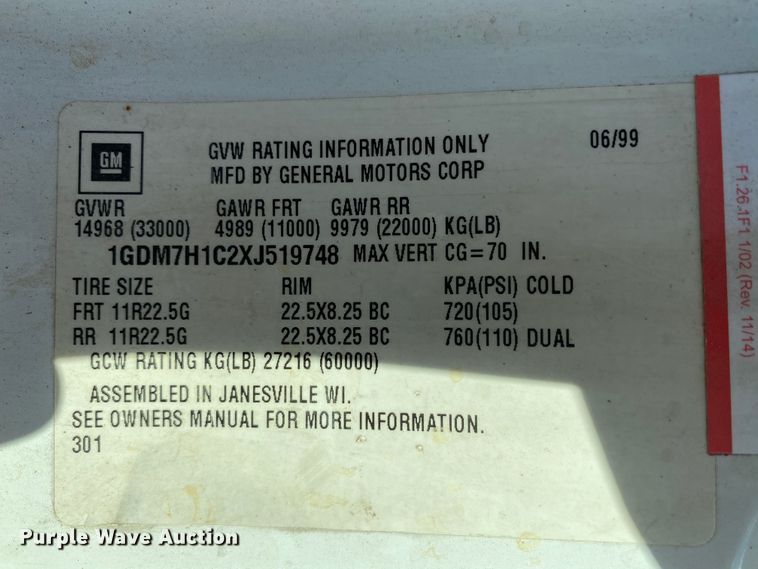 image for item HE9817 1999 GMC C7500  bucket truck