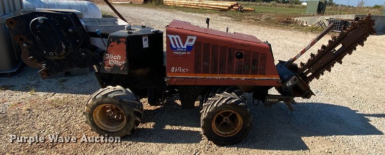 image for item HE9818 1999 Ditch Witch 410SXD  trencher