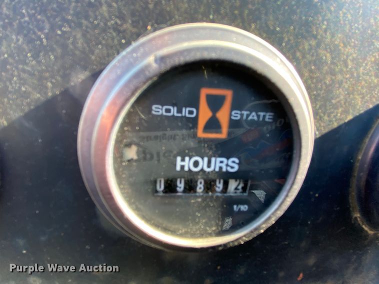 image for item HE9818 1999 Ditch Witch 410SXD  trencher