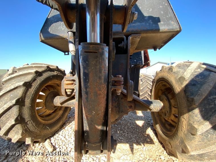 image for item HE9818 1999 Ditch Witch 410SXD  trencher