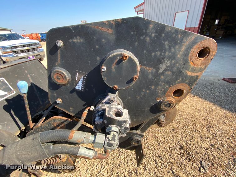 image for item HE9818 1999 Ditch Witch 410SXD  trencher