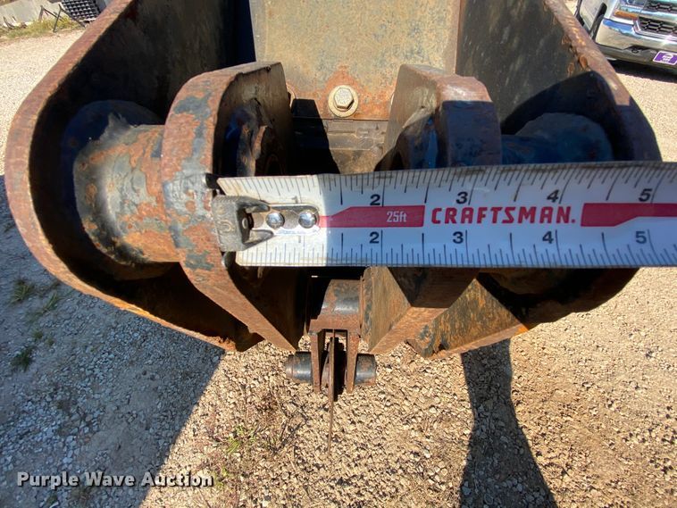 image for item HE9818 1999 Ditch Witch 410SXD  trencher