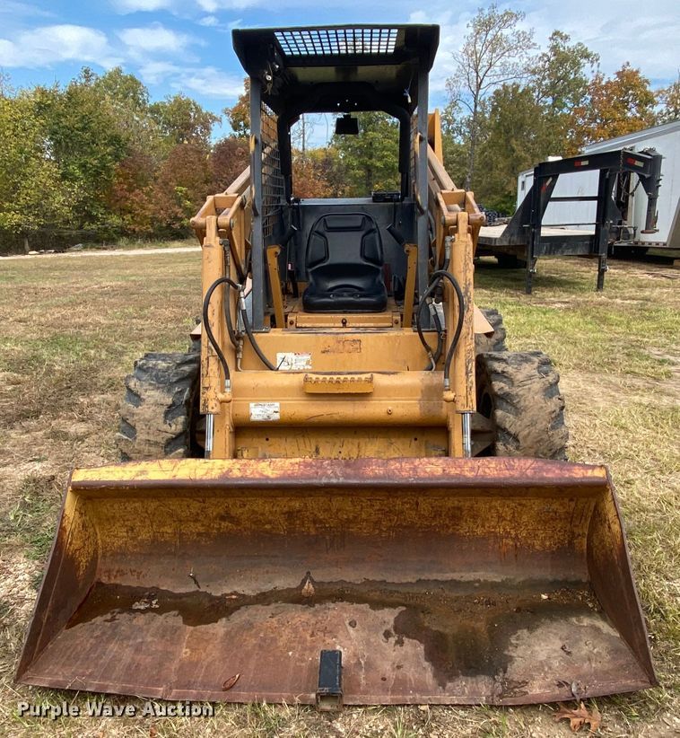 image for item HE9850 1999 Case 1845C  skid steer loader