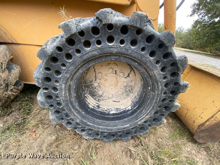 image for item HE9850 1999 Case 1845C  skid steer loader