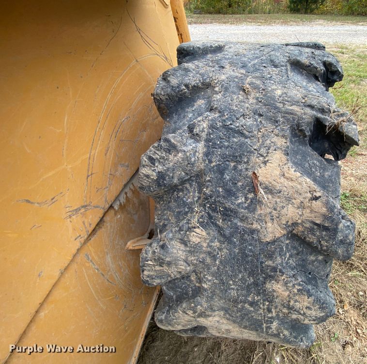 image for item HE9850 1999 Case 1845C  skid steer loader