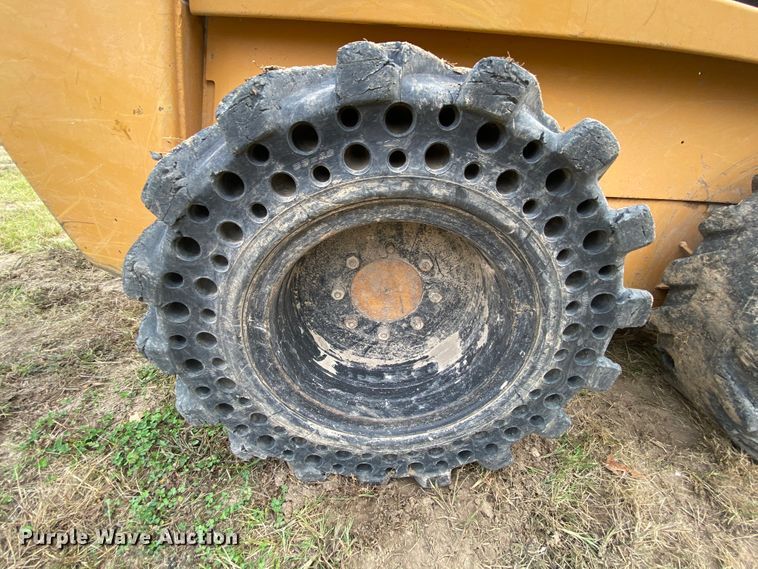 image for item HE9850 1999 Case 1845C  skid steer loader