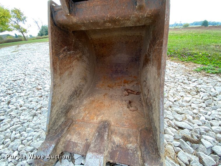 image for item HE9854 2016 Kubota M62  backhoe