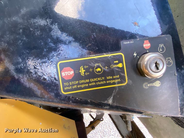 image for item HE9863 2007 Vermeer BC1000XL wood chipper