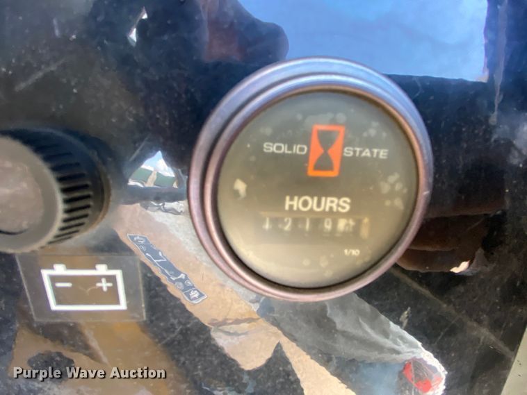 image for item HE9863 2007 Vermeer BC1000XL wood chipper