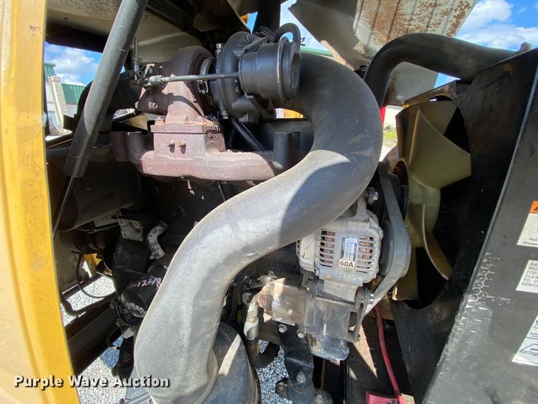 image for item HE9863 2007 Vermeer BC1000XL wood chipper