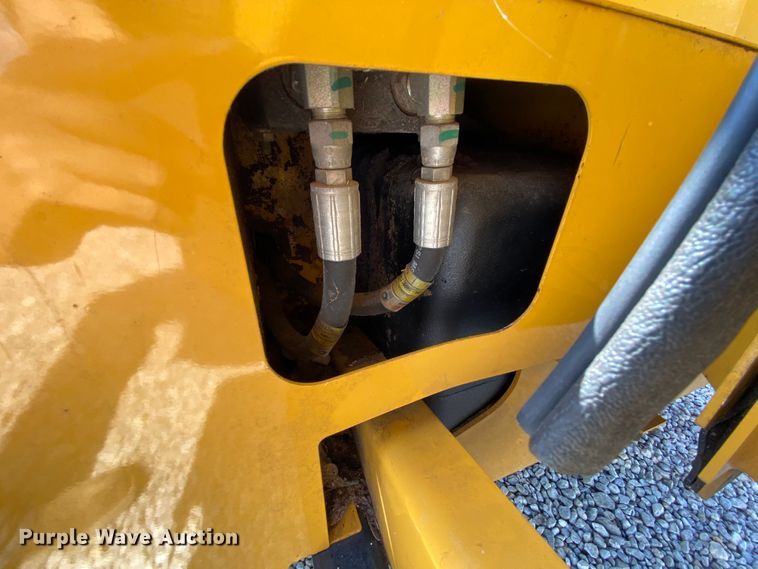 image for item HE9863 2007 Vermeer BC1000XL wood chipper