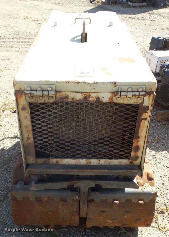 image for item HF9673 Ingersoll Rand FX130  trench compactor