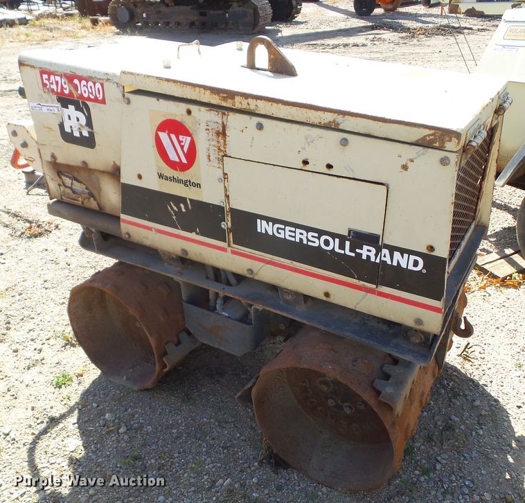 image for item HF9673 Ingersoll Rand FX130  trench compactor