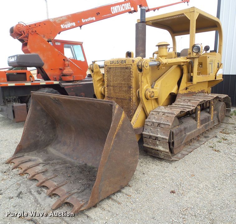 image for item HF9689 1988 Dresser 250E  track loader