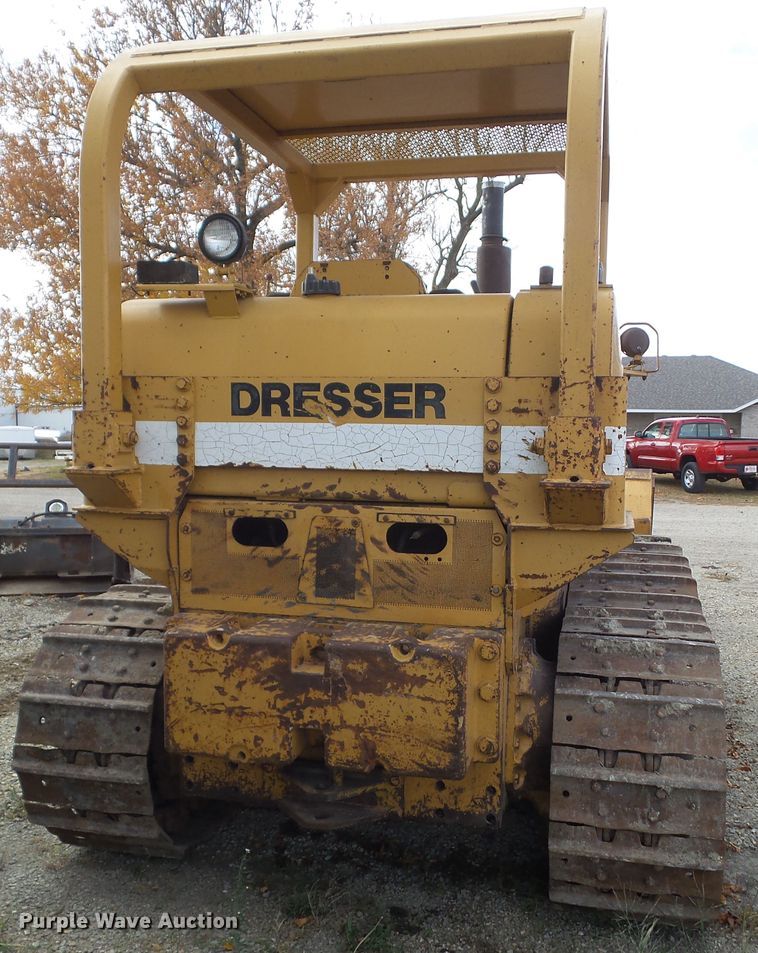 image for item HF9689 1988 Dresser 250E  track loader