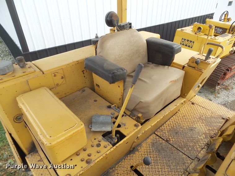 image for item HF9689 1988 Dresser 250E  track loader