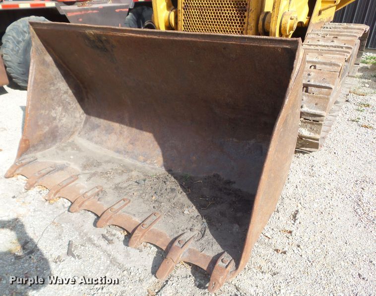 image for item HF9689 1988 Dresser 250E  track loader