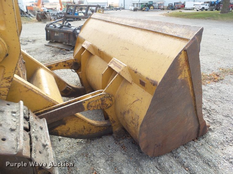 image for item HF9689 1988 Dresser 250E  track loader