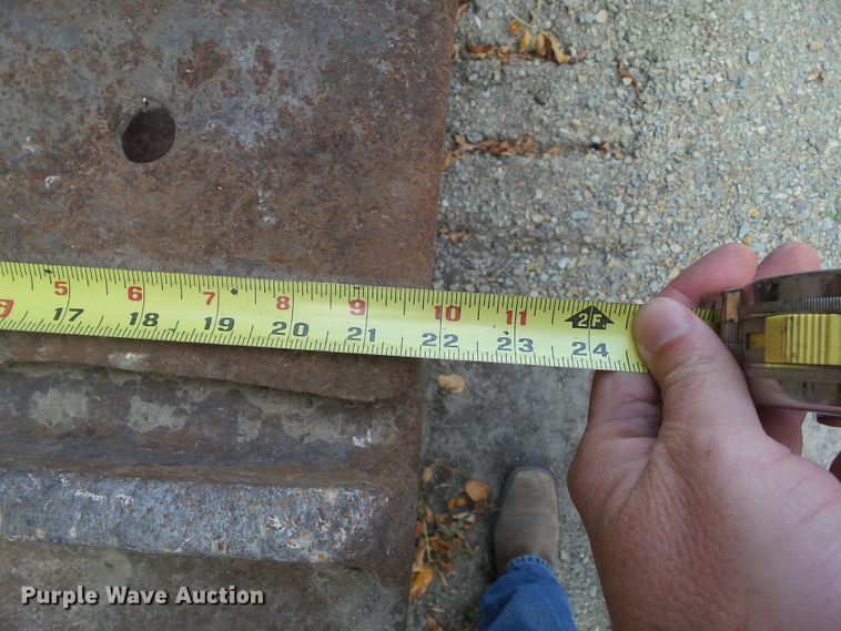 image for item HF9689 1988 Dresser 250E  track loader